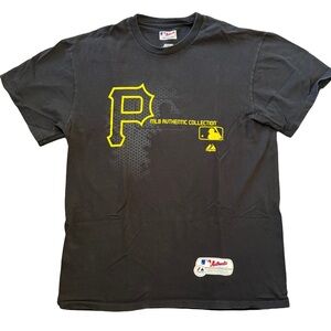 PITTSBURGH PIRATES / MLB VINTAGE BLACK AND YELLOW SHORT SLEEVE T-SHIRT WITH LOGO